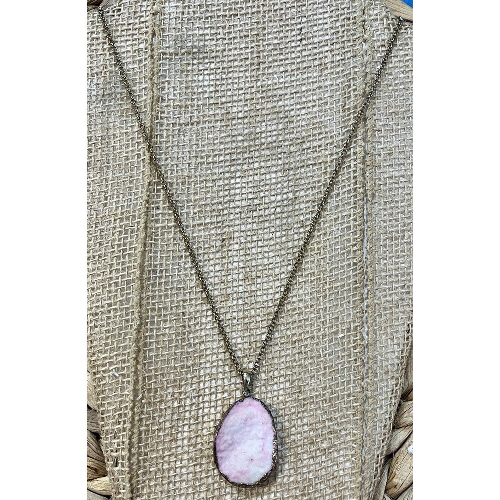 Vtg Pink Druzy Agate Pendant Gold Tone Trim 31in ~ 35in Boho Hippie Gypsy